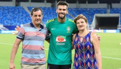 xingkong-阿利松父亲在自家水库溺水身亡 生前酷爱水下海钓